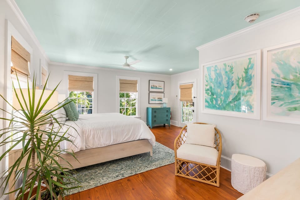 Bright and cheery surroundings