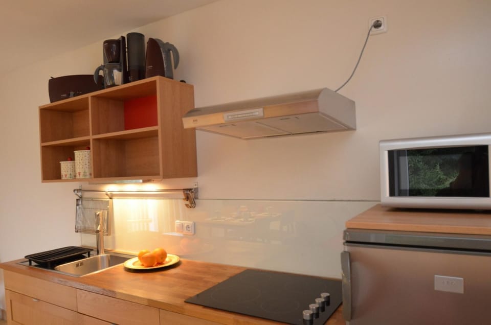 House | Private kitchen | Dining tables