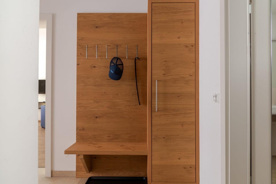 House | 2 bedrooms, iron/ironing board, WiFi