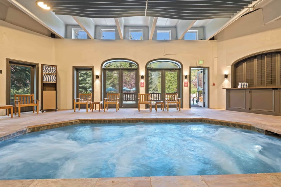 charter-pool-5368_52250021060_o