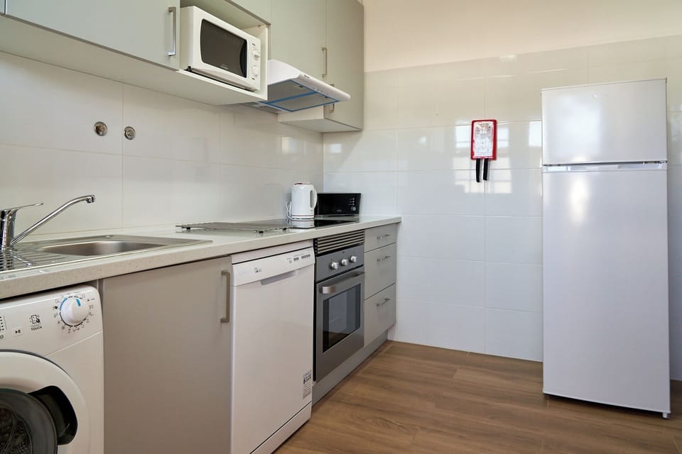 Superior Villa | Private kitchen | Mini-fridge, microwave, oven, dishwasher