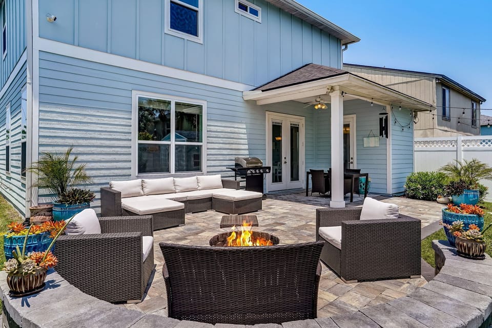 Back yard patio and fire pit