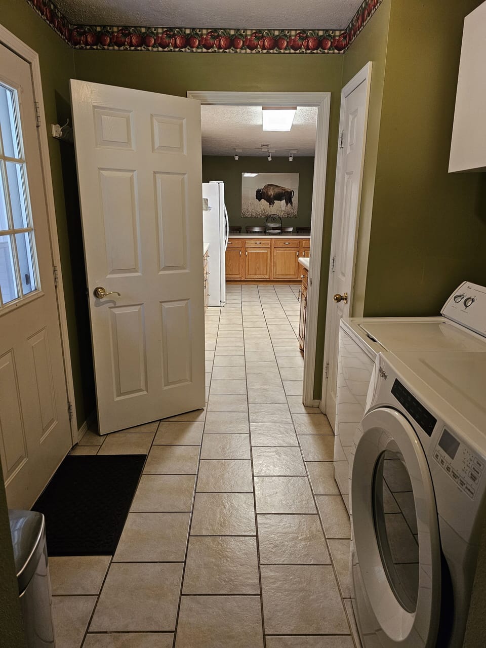Laundry-- if you need old towels for the river/etc, they're in these cabinets.
