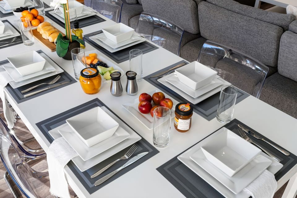 Set the table, pour the wine, and enjoy unforgettable moments with friends and family.