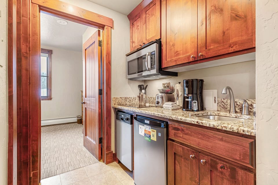 Kitchenette