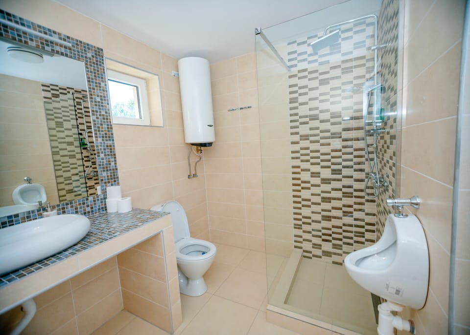 Outdoor bathroom 