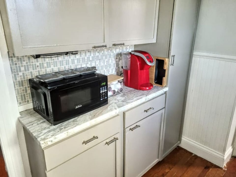 Whether you`re whipping up a quick breakfast or a hearty dinner, the gas stove, microwave, Keurig coffee maker, and full-sized fridge/freezer have you covered. The kitchen also includes all the essentials and a toaster to make mealtime a breeze.