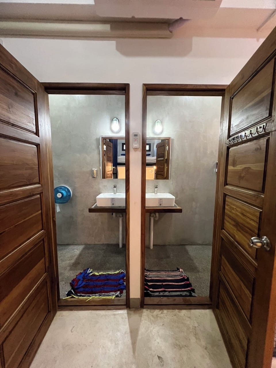 Deluxe Shared Dormitory | Blackout drapes, free WiFi, bed sheets