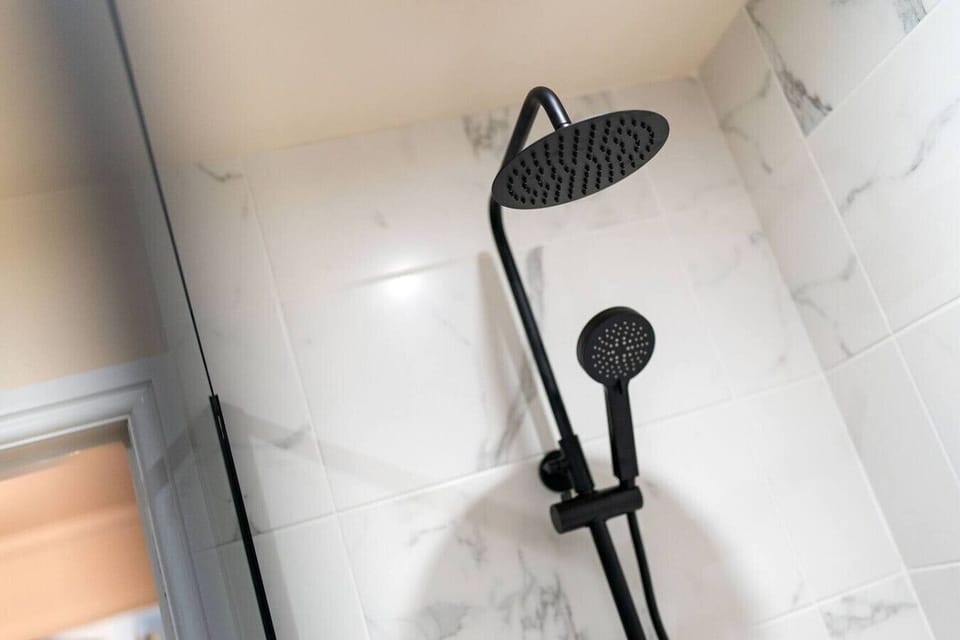 Hand-held showerhead