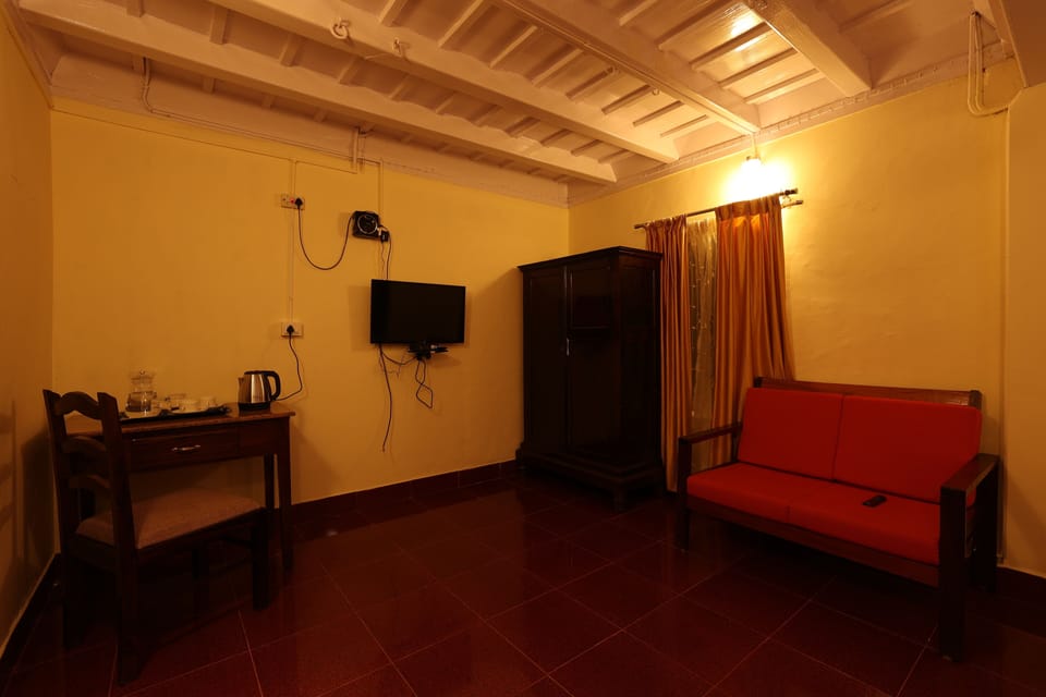 Individually furnished, desk, free WiFi, bed sheets