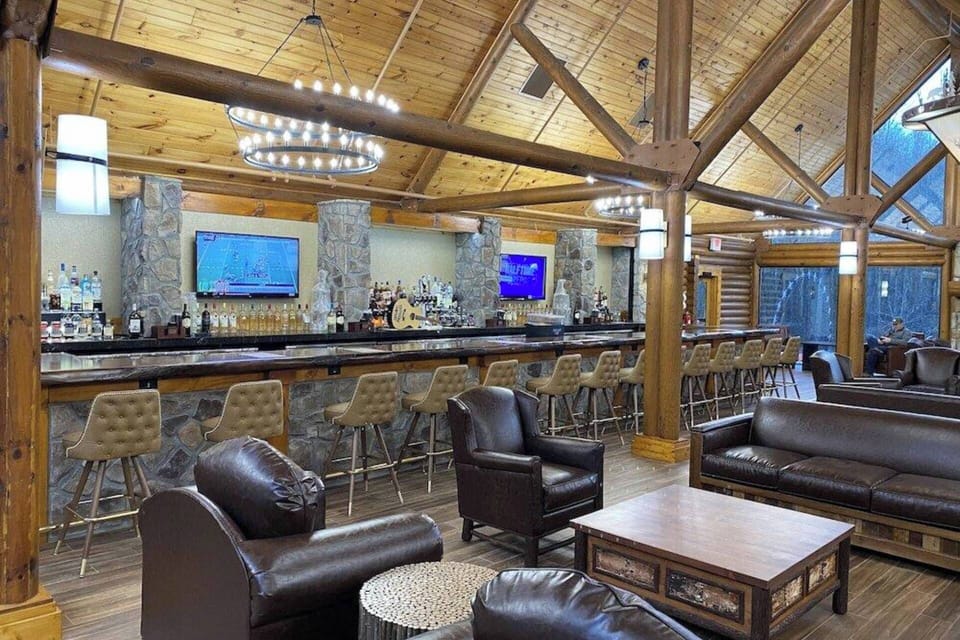 Lobby Bar.