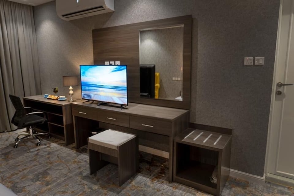 City Studio, 1 Bedroom | Living area | Fireplace, heated floors