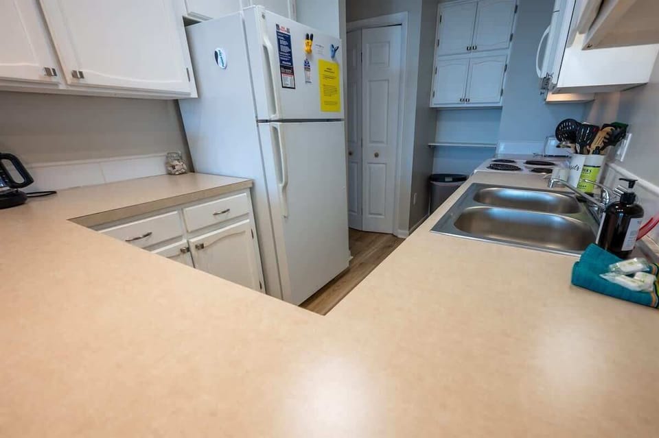 Large Kitchen Area