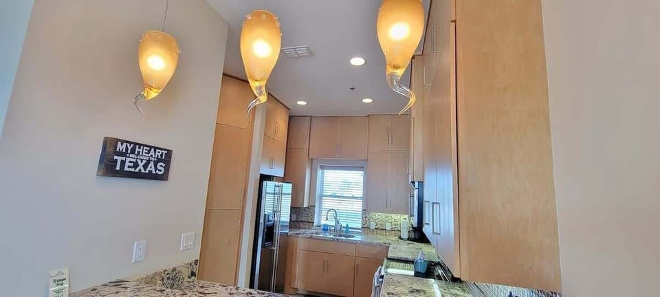 Apartment, 3 Bedrooms | Private kitchen | Fridge, oven, coffee/tea maker, toaster