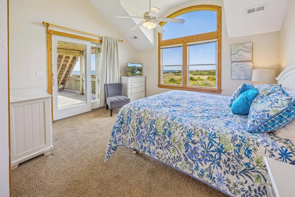 Surf or Sound Realty - 1032 - Sparrow's Treehouse - Bedroom 1 -1
