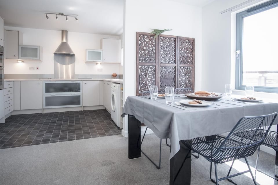 Maritime Quarter  - 2 Bedroom Apartment - SA1 Beach Front (Fisherman's Way) (1810)