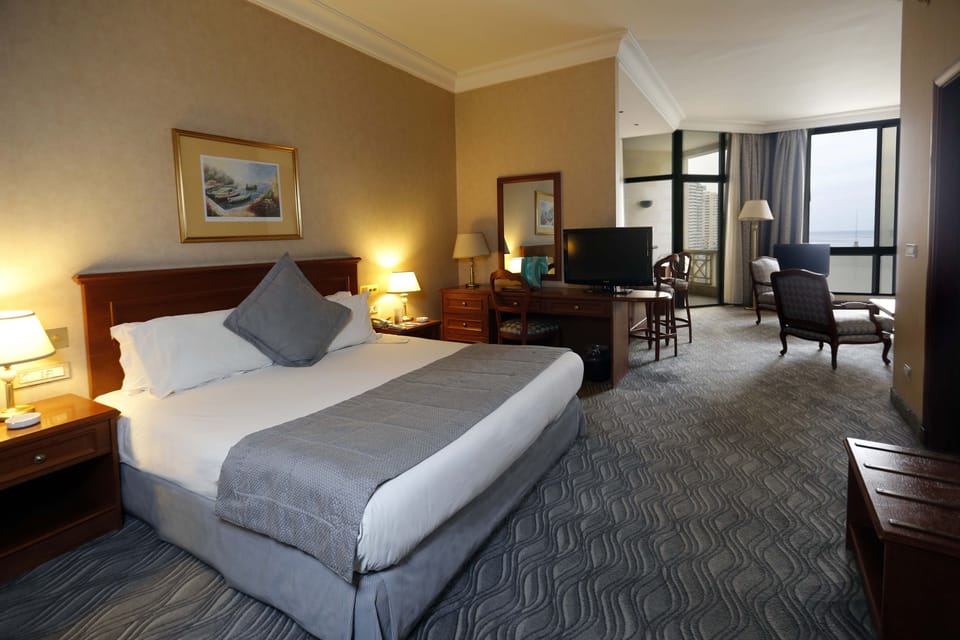 Premium Junior Suite with Sea View | 1 bedroom, Egyptian cotton sheets, premium bedding, Select Comfort beds