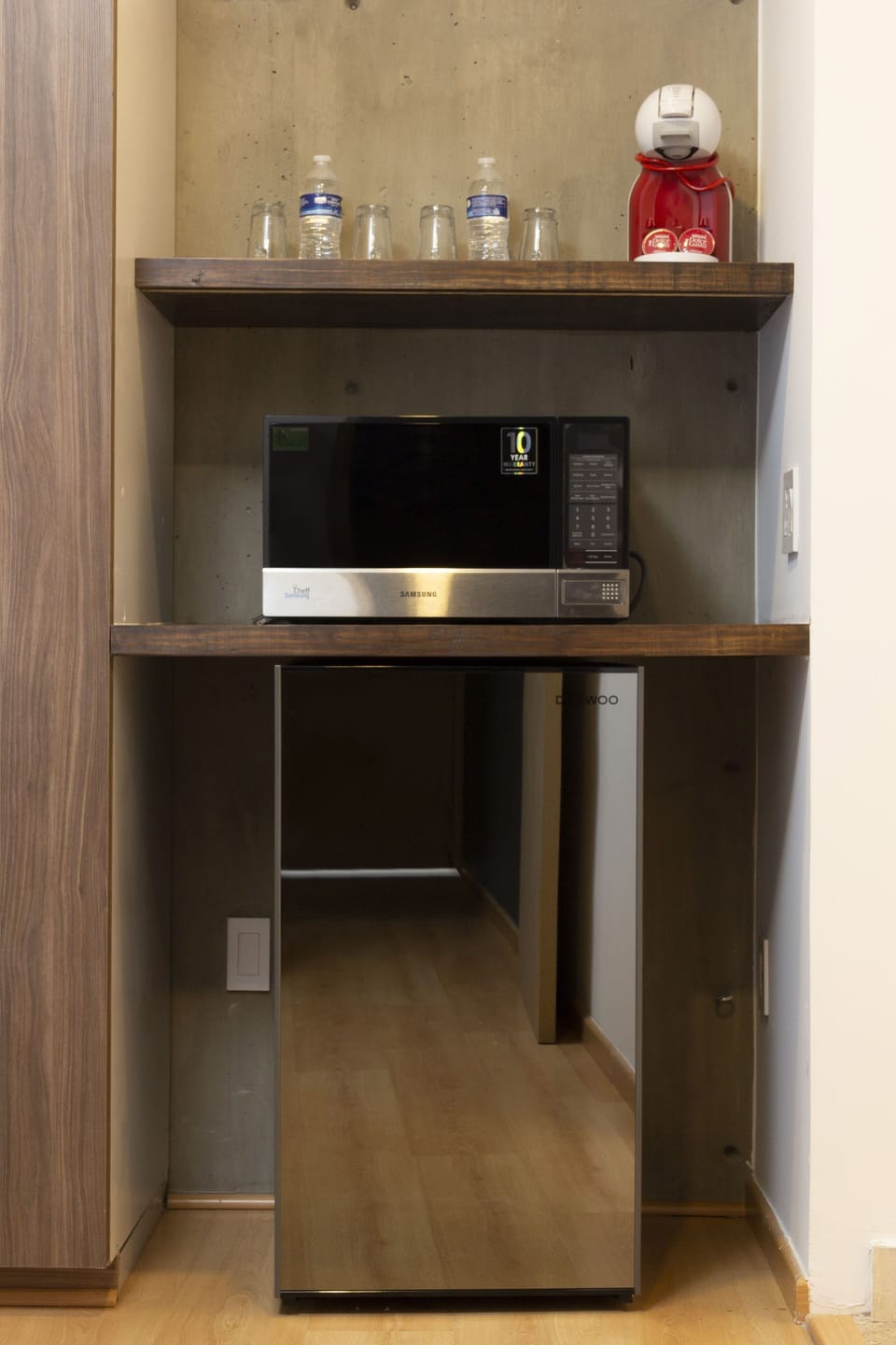 El Doce Suite Sencilla | Private kitchenette | Microwave, espresso maker, coffee/tea maker, griddle