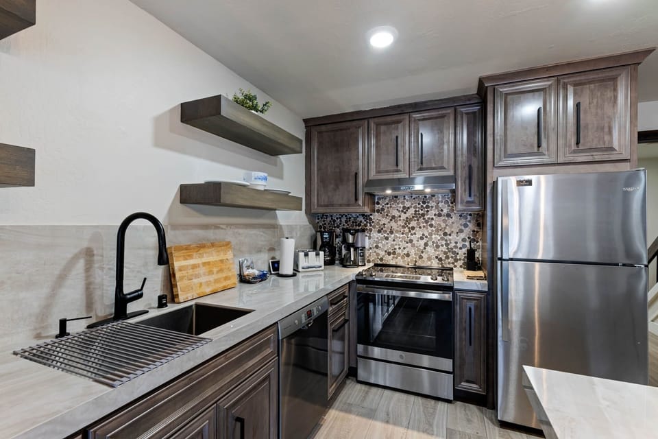 Room, Indoors, Kitchen, Refrigerator, Sink Faucet