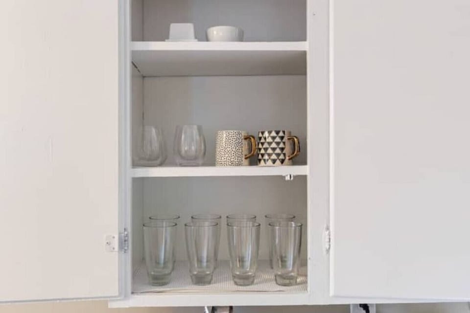 Cups and mugs