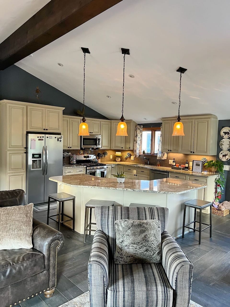 Chiefs kitchen with island 
