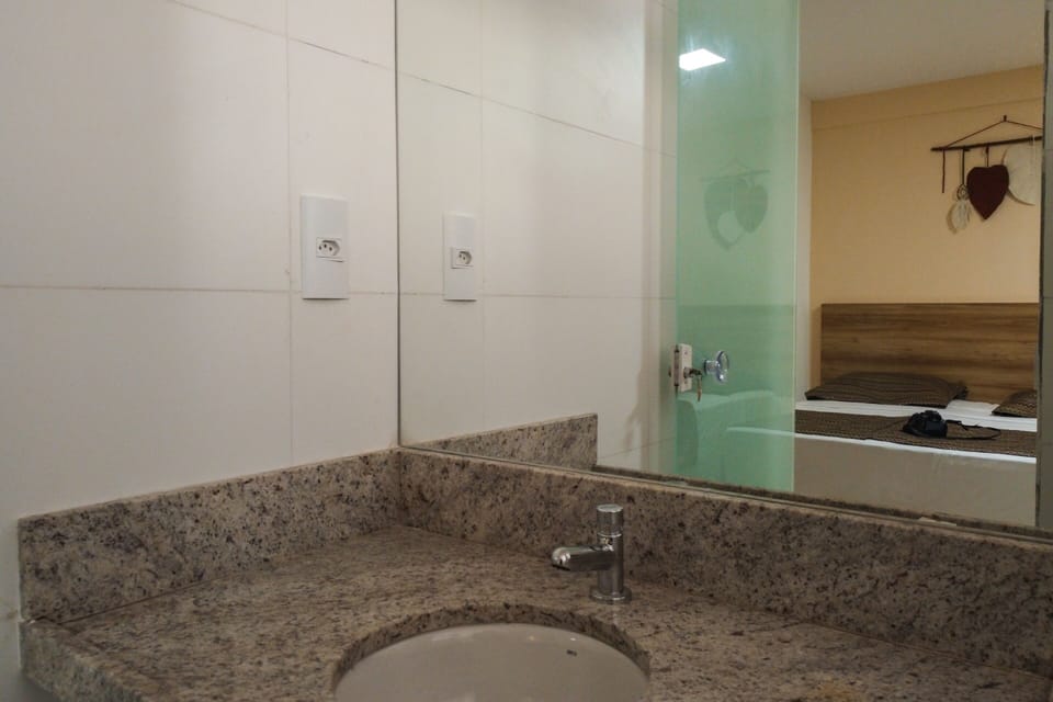 Deluxe Triple Room | Bathroom | Shower, rainfall showerhead, hair dryer, bidet