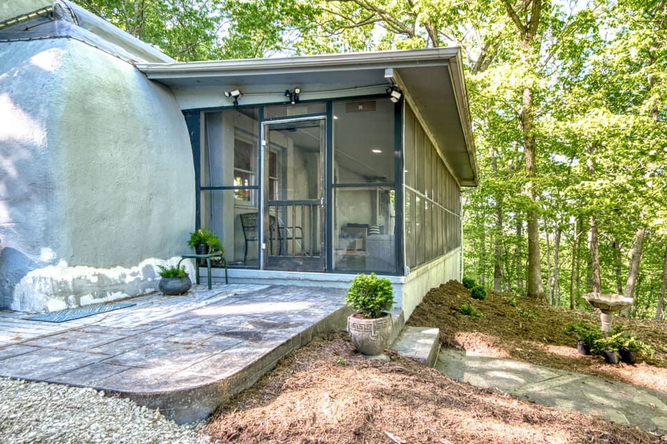 Screened Porch Outside