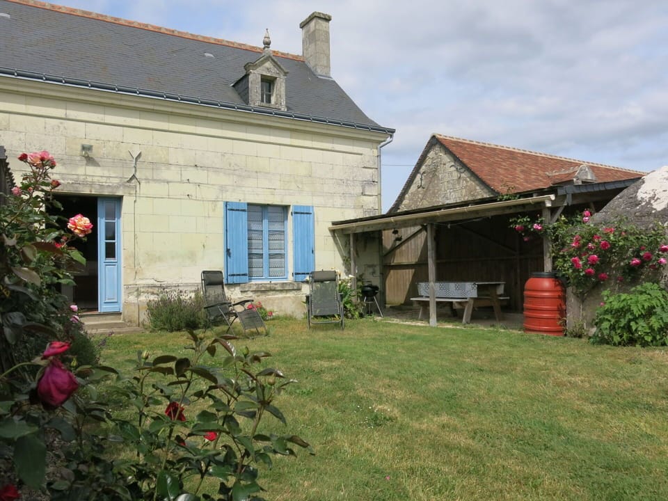 Plant, Flower, Sky, Building, Property, Cloud, Window, Flowerpot, House, Cottage
