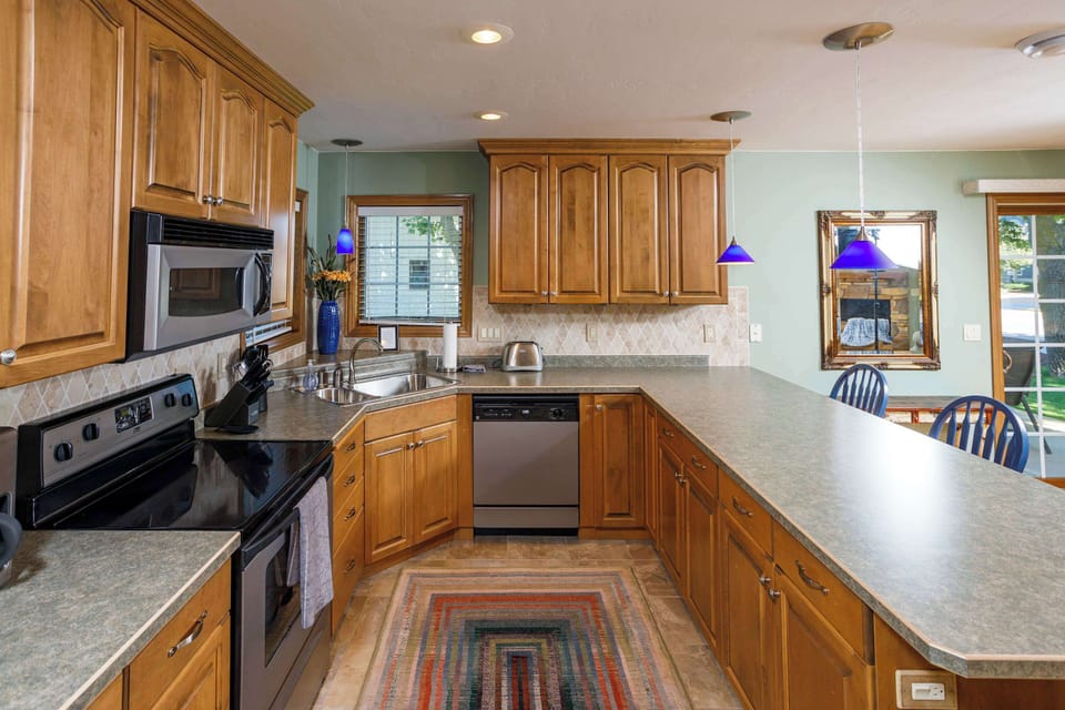 Lots of space to prepare meals