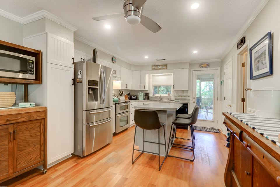 Fully stocked kitchen
