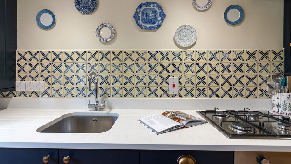 Kitchen, Vine Cottage, Bolthole Retreats
