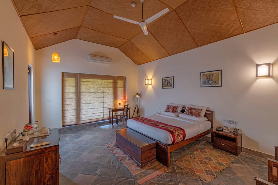 Royal Villa | Hypo-allergenic bedding available, minibar, WiFi (free), bed sheets