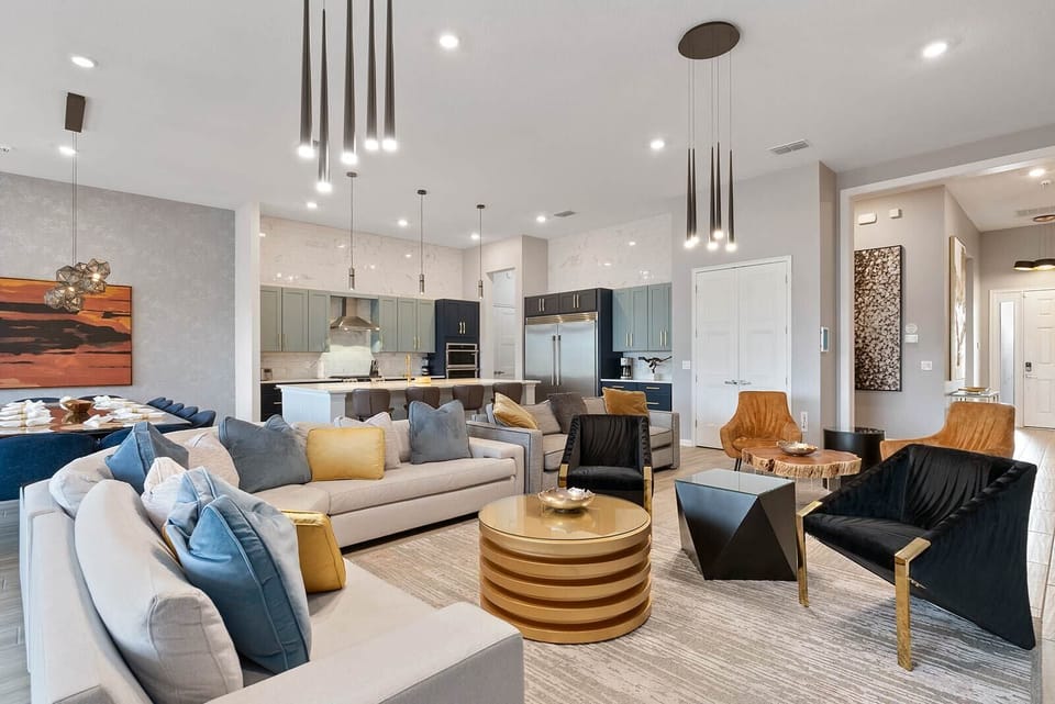 Living Room *Highlight*