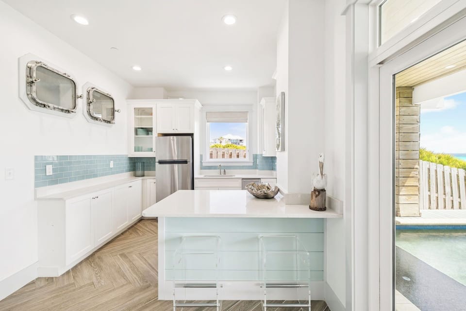 Ample Counter Space + Bar Seating for 2