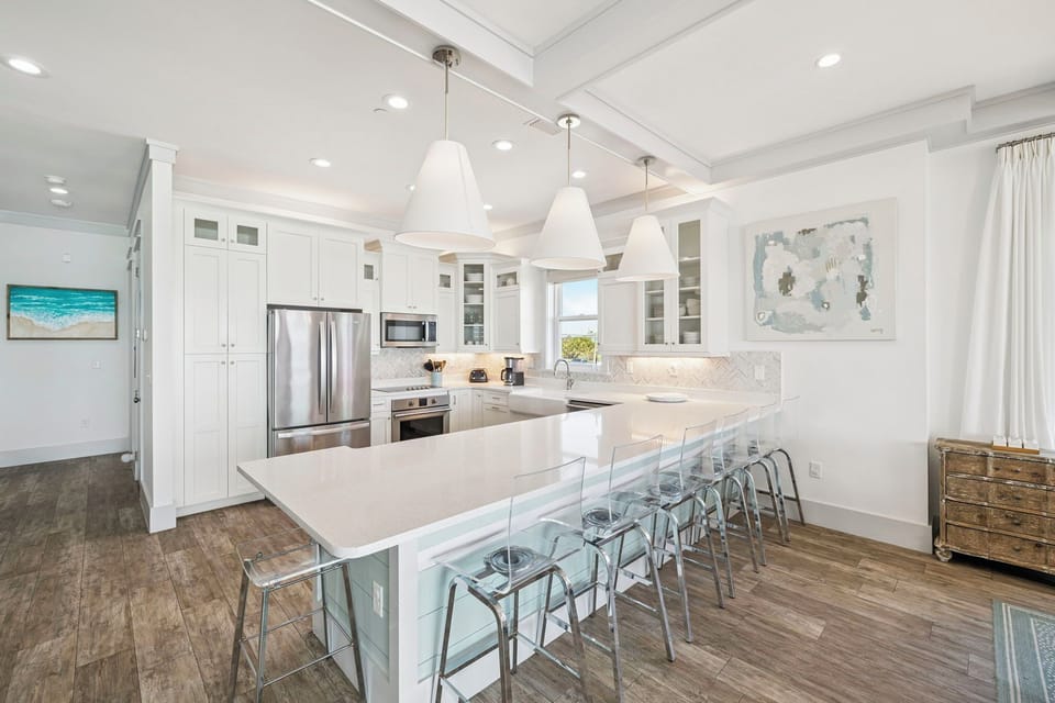 Fully Equipped Gourmet Chef's Kitchen