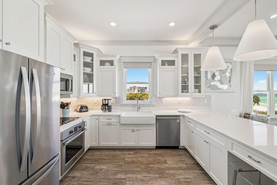 Spacious Chef's Kitchen - Offering Stainless Steel Appliances