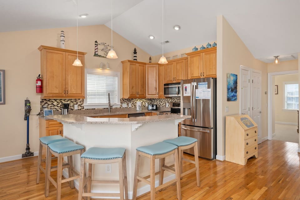 NH274: Queen Anne's Retreat | TL Kitchen Area