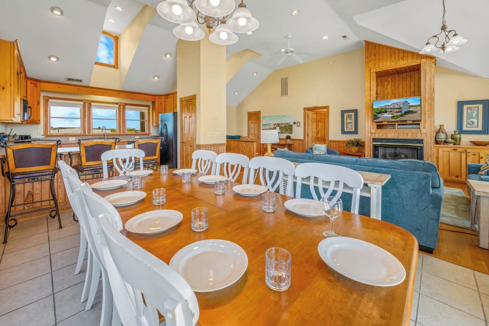 Surf or Sound Realty - 1027 - The Kinnakeet Retreat - Dining Area -1