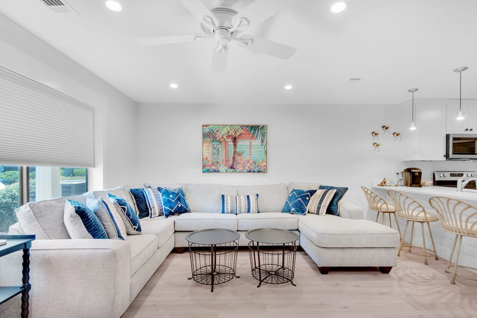 Lovely unit features a spacious living room