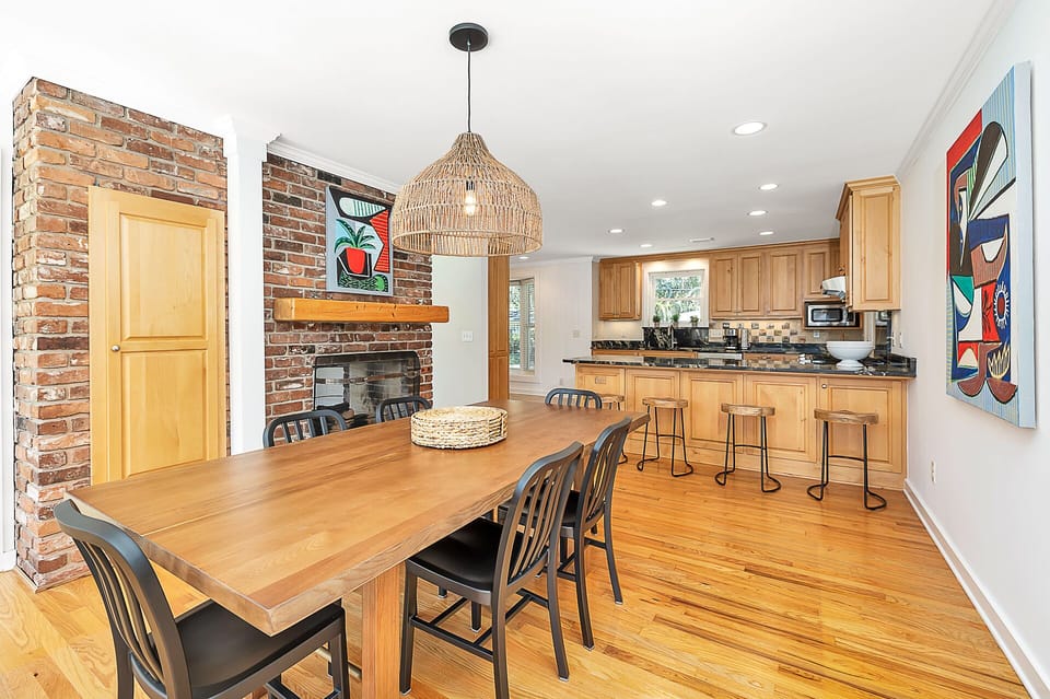Enjoy a meal at this wonderful Kitchen and Dining area.