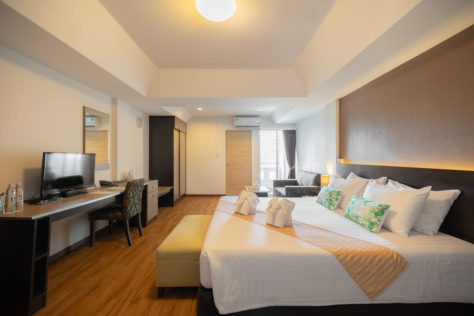 Minibar, desk, blackout drapes, free WiFi