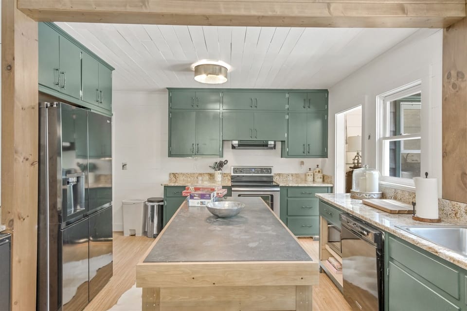 Kitchen, Main Level