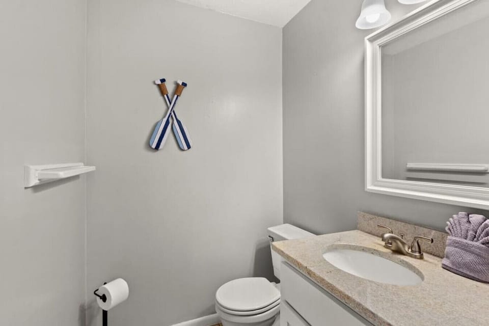 Downstairs half bath