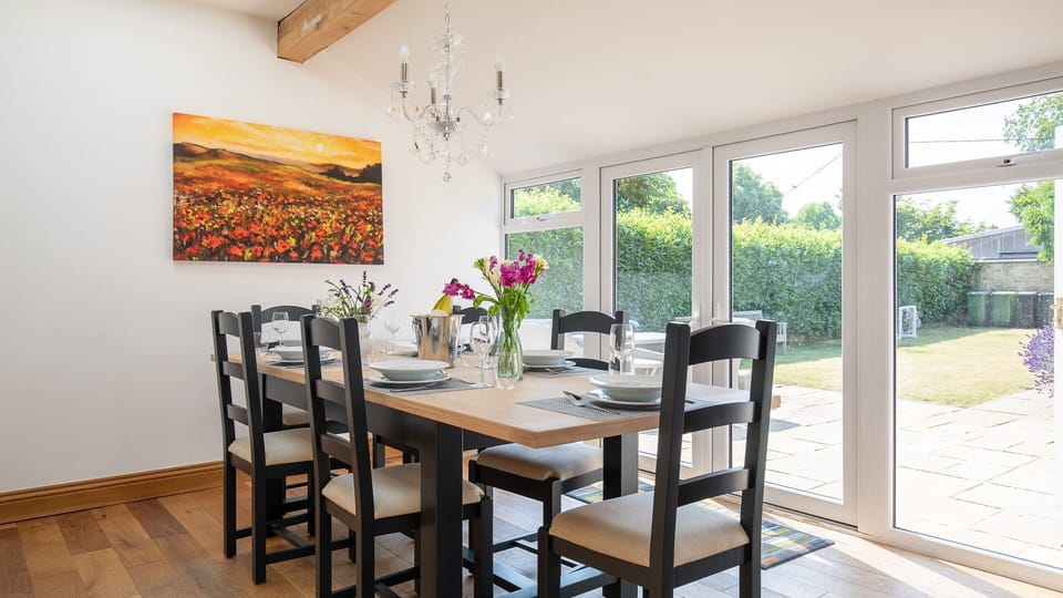 Dining Room, Kimkeri, Bolthole Retreats