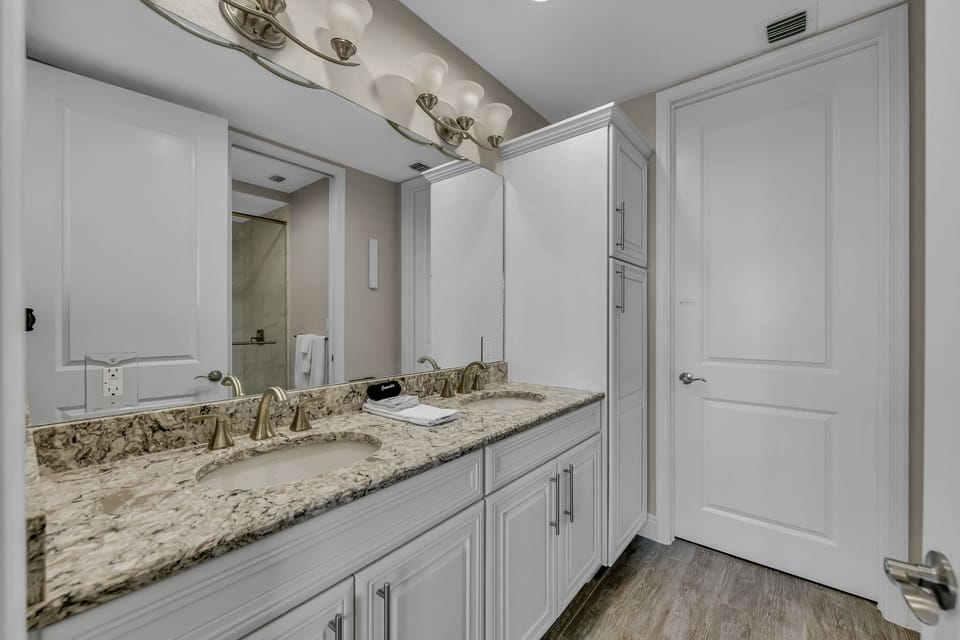 Primary En-Suite