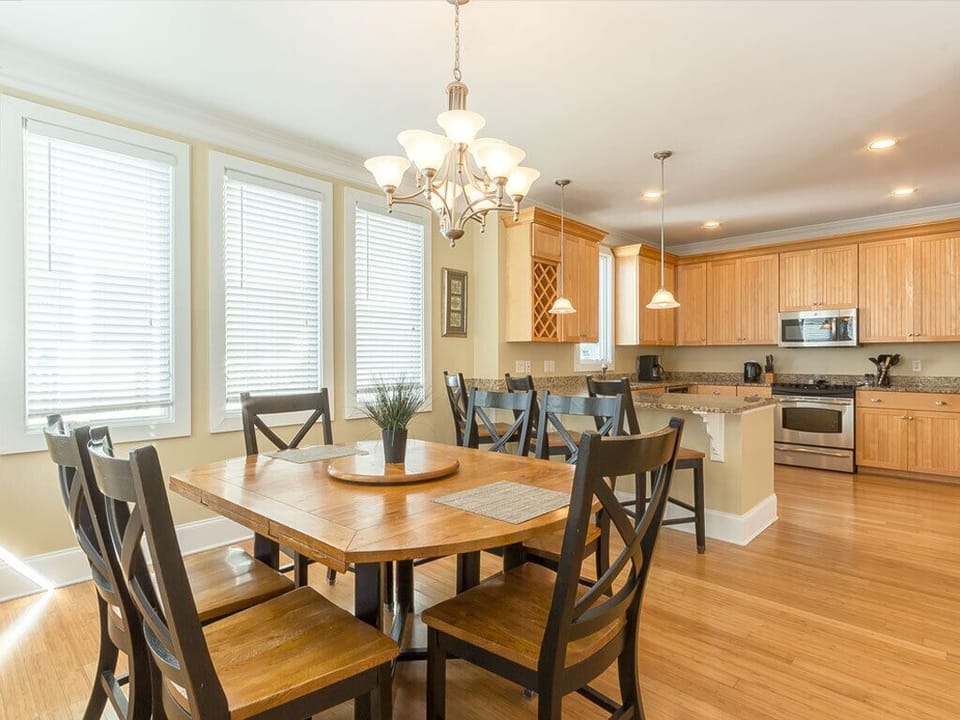 House, Multiple Beds, Kitchen, Garden View | Dining