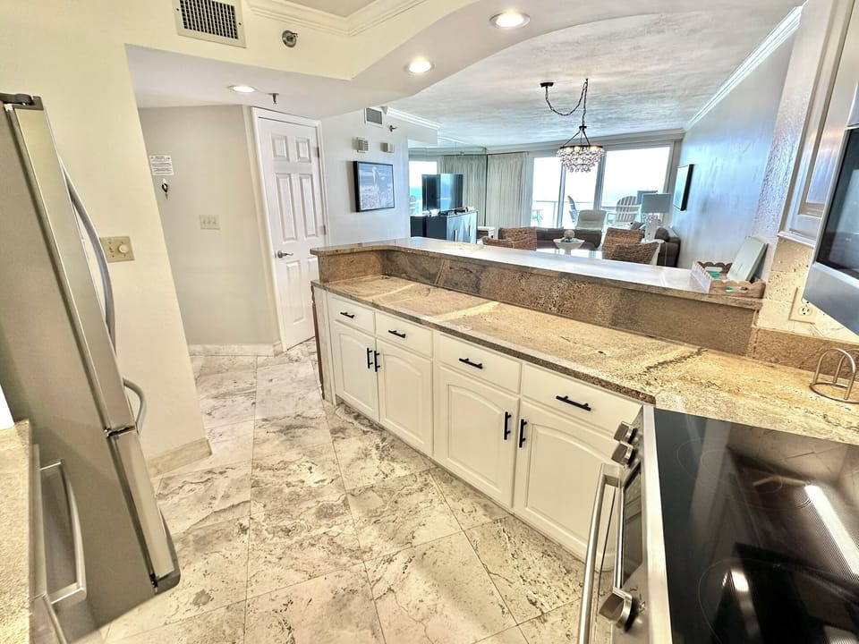 Full stocked kitchen