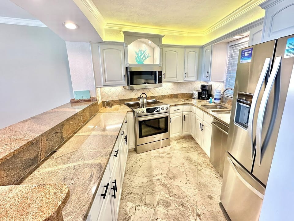 Full stocked kitchen