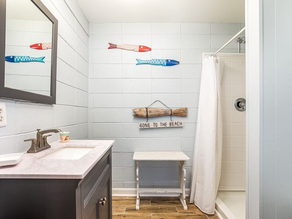 Coastal Breezes by Tybee Vacation Rentals House in Tybee Island