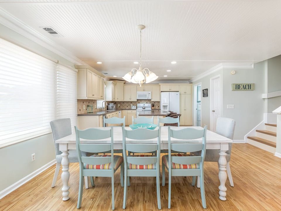 House, Multiple Beds, Kitchen, Garden View | Dining